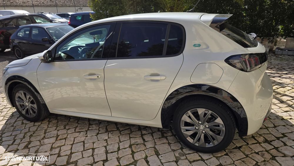 Peugeot e-208 50 kWh Allure - 9