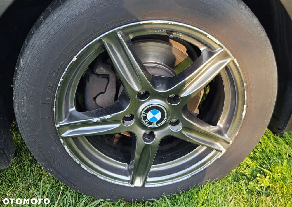 BMW Seria 1 116i - 28