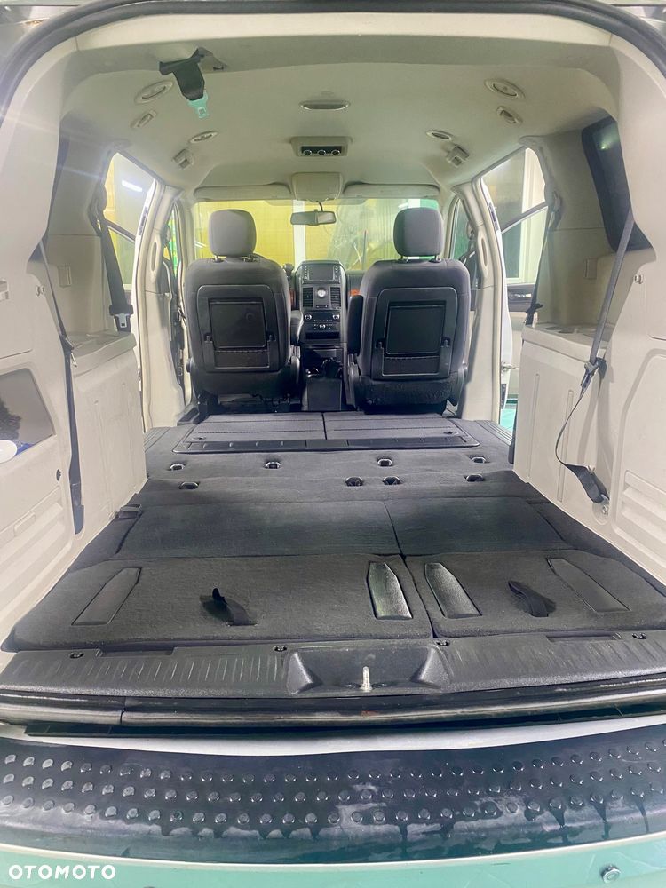 Chrysler Grand Voyager 2.8 CRD Touring - 17