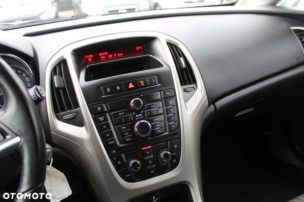 Opel Astra 1.6 Design Edition - 18