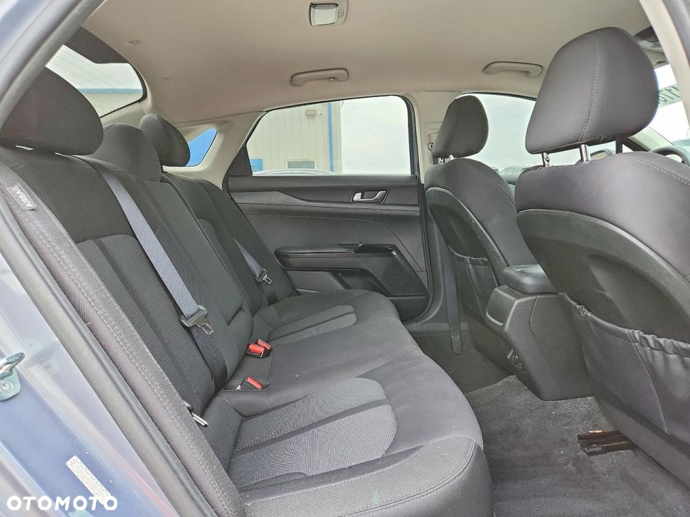 Kia K5 - 11