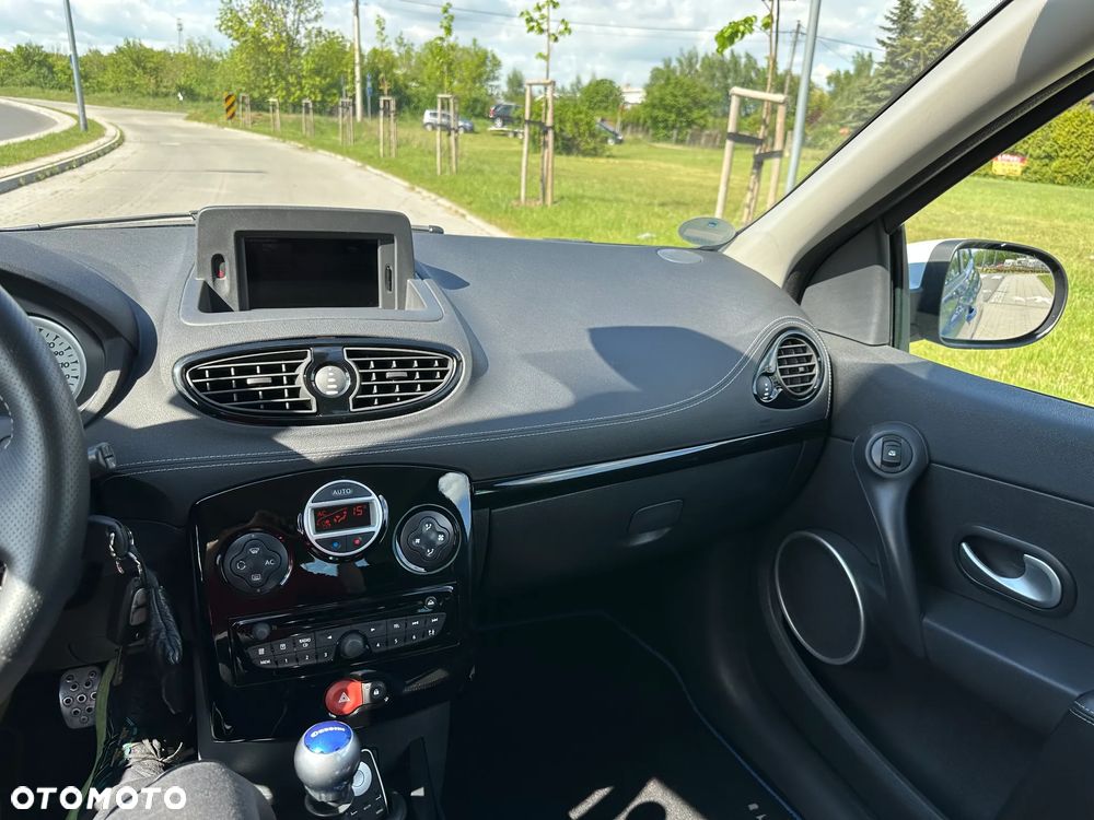 Renault Clio 1.6 16V 130 Gordini - 25