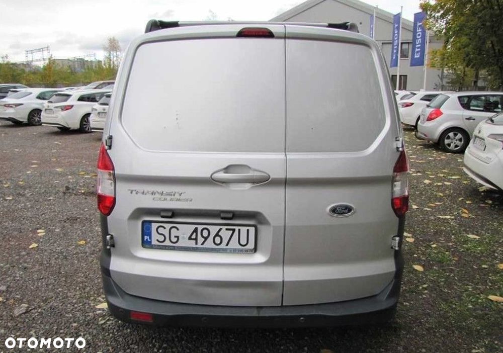 Ford Transit Courier - 6
