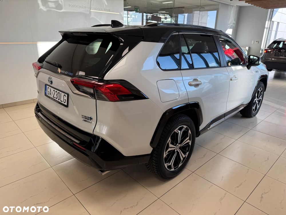 Toyota RAV4 - 2