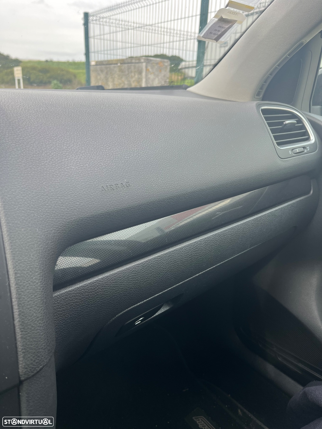 VW Golf 1.6 TDi Highline - 14