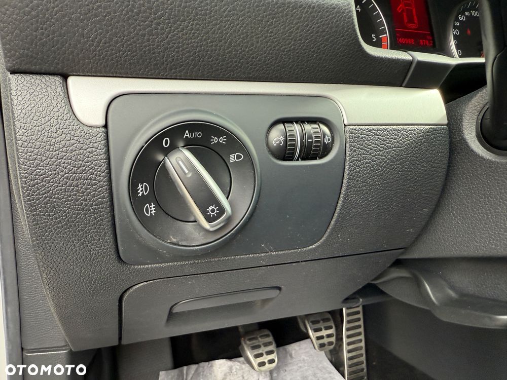 Volkswagen Scirocco 2.0 TDI Blue Motion Technologie Edition - 18