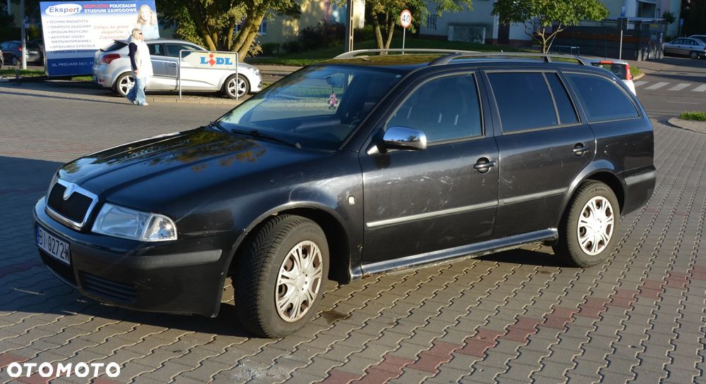 Skoda Octavia 1.6 Combi - 2