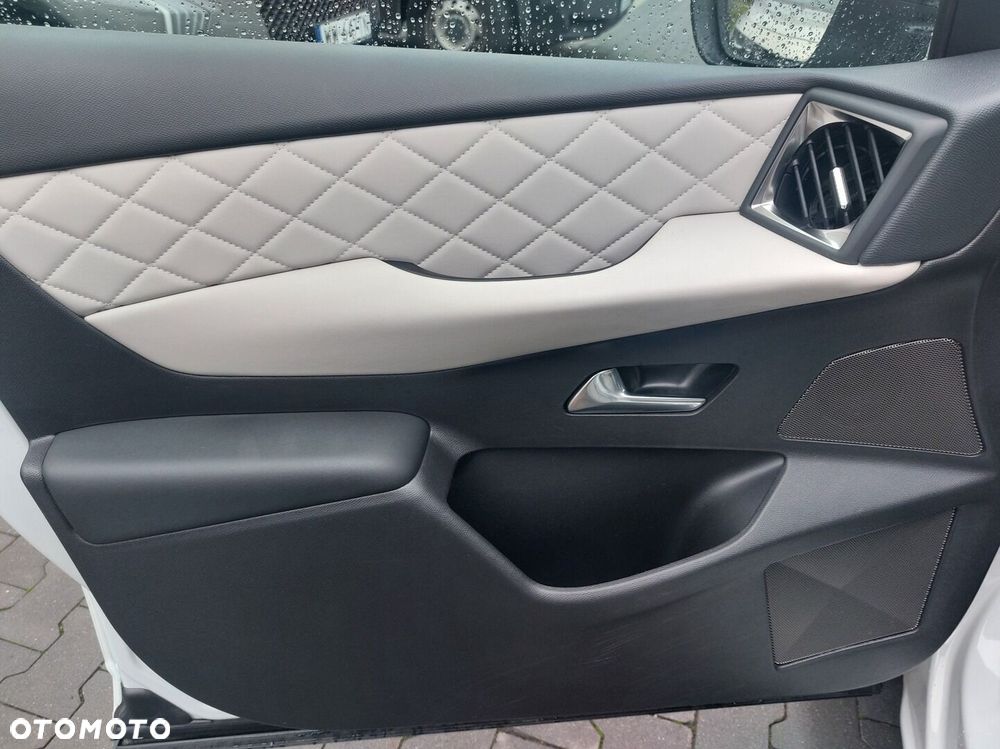 DS Automobiles DS 3 Crossback 1.2 PureTech Grand Chic - 14