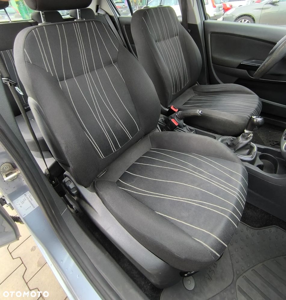 Opel Corsa 1.2 16V Enjoy - 12