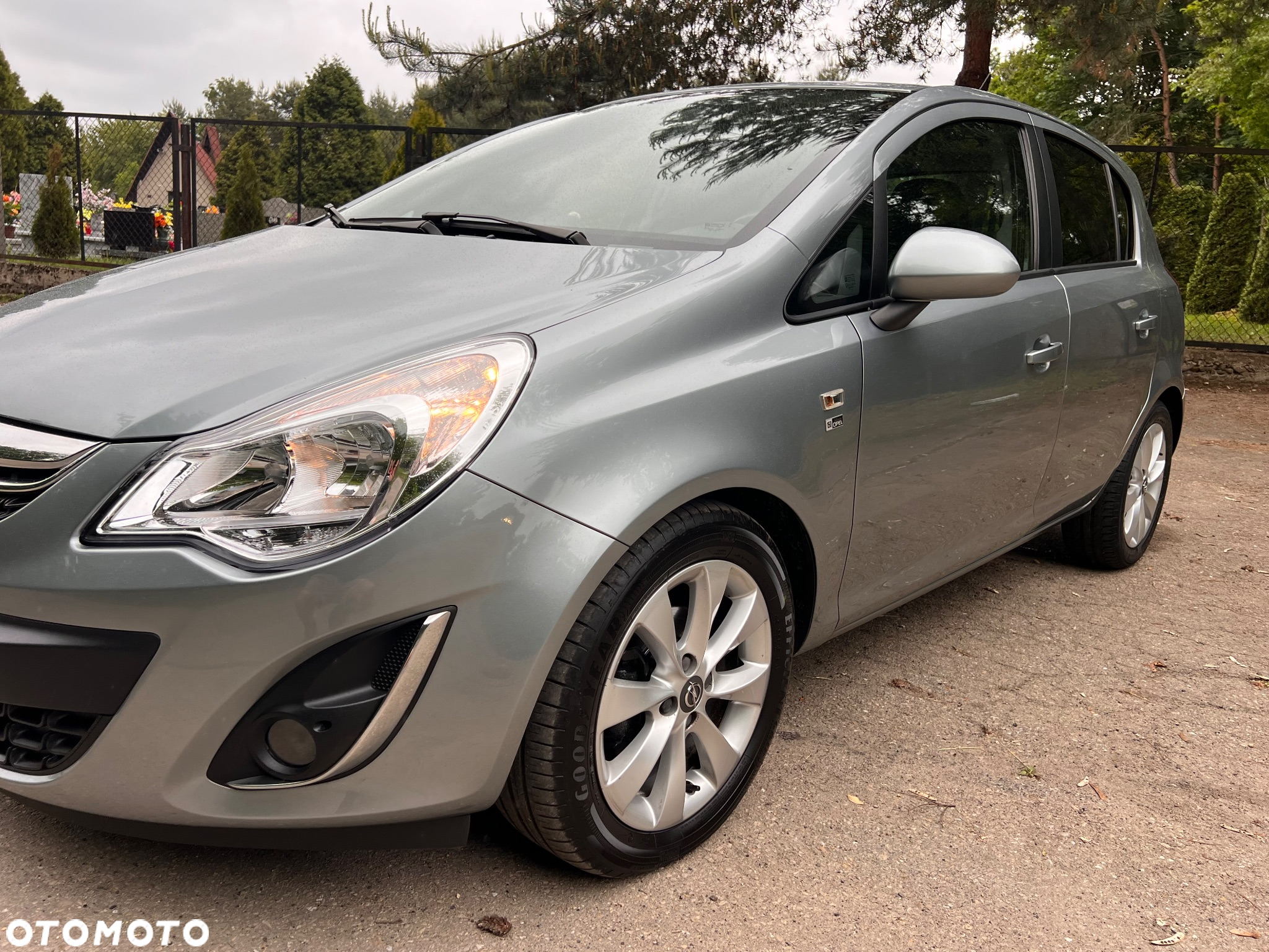 Opel Corsa 1.4 16V Cosmo - 15