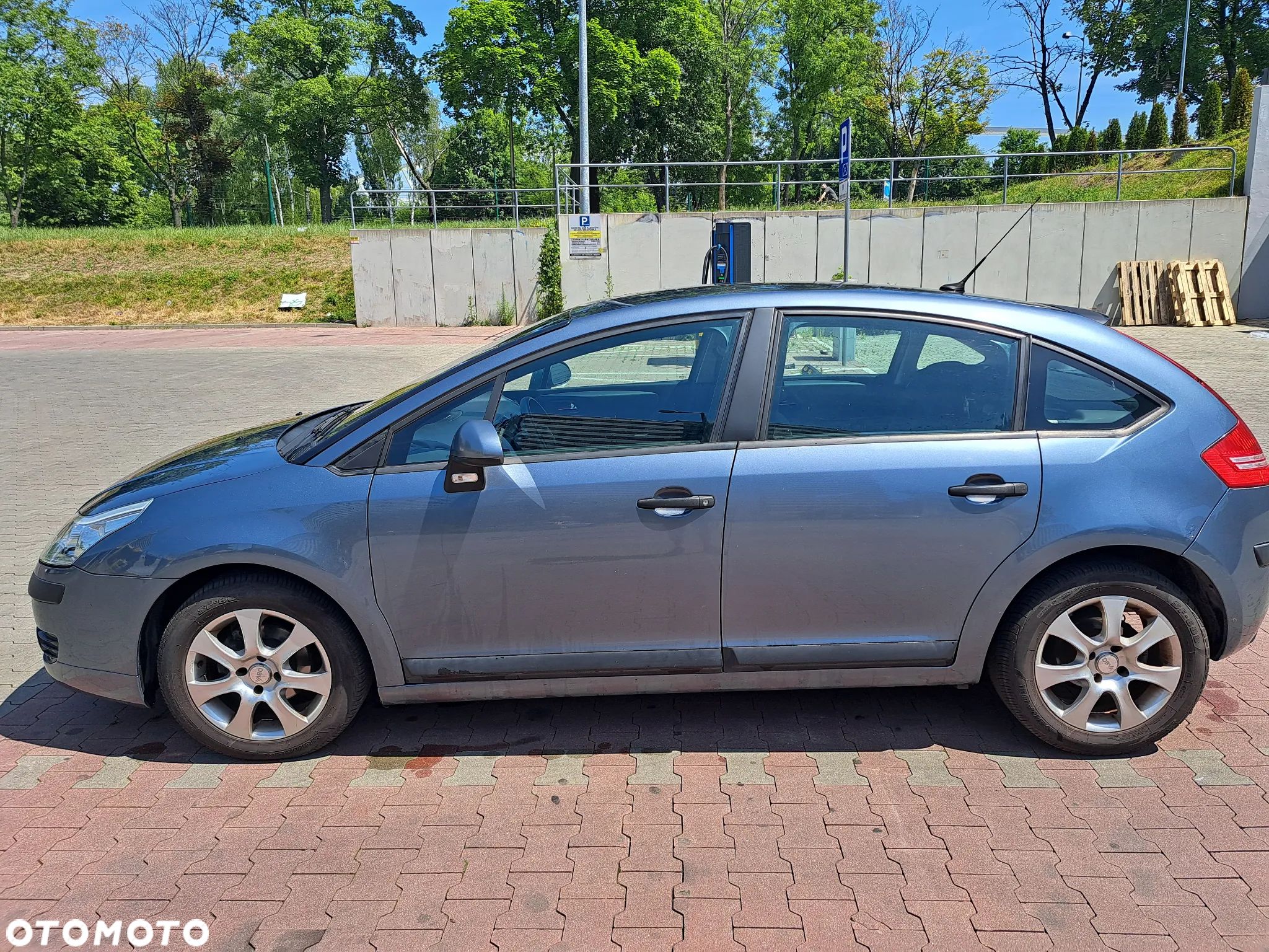 Citroën C4 1.4 16V SX - 1