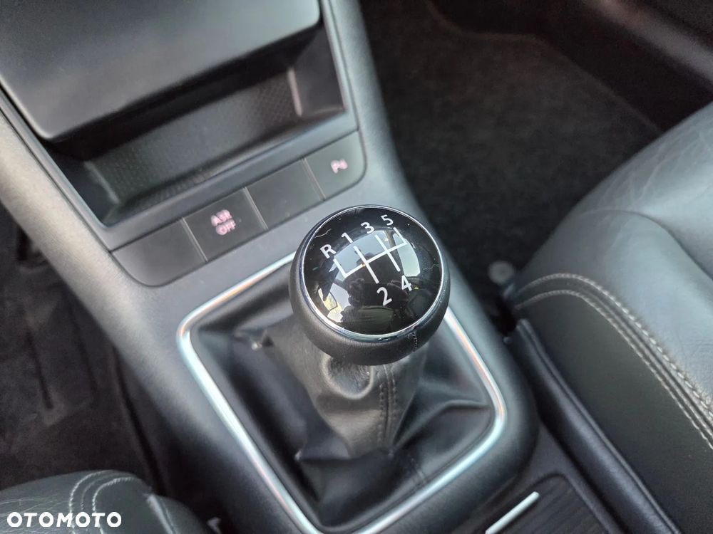 Volkswagen Golf Plus - 25
