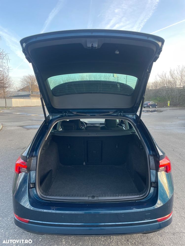 Skoda Octavia Combi 2.0 TDI Tour - 10