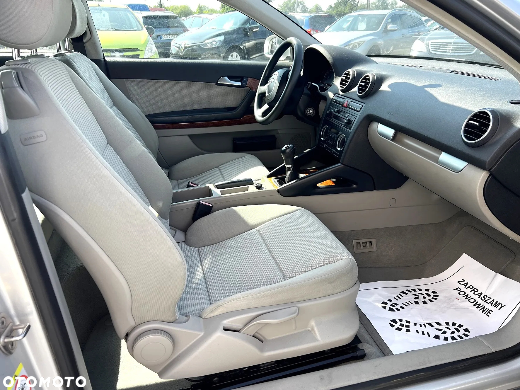 Audi A3 1.6 Ambiente - 11