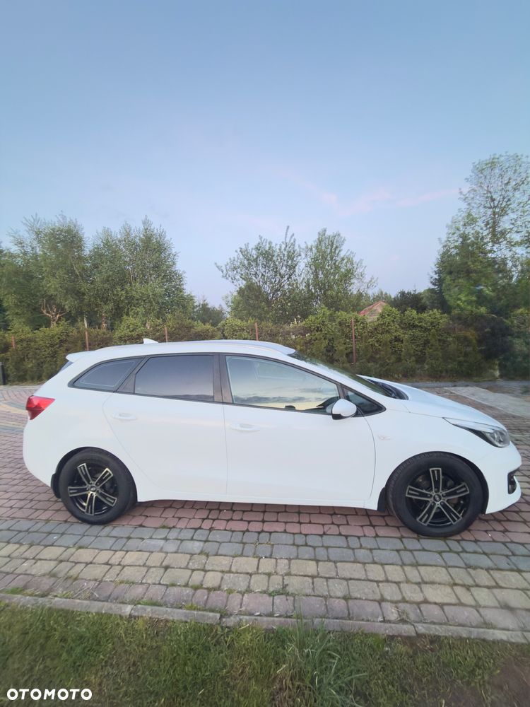 Kia Ceed - 5