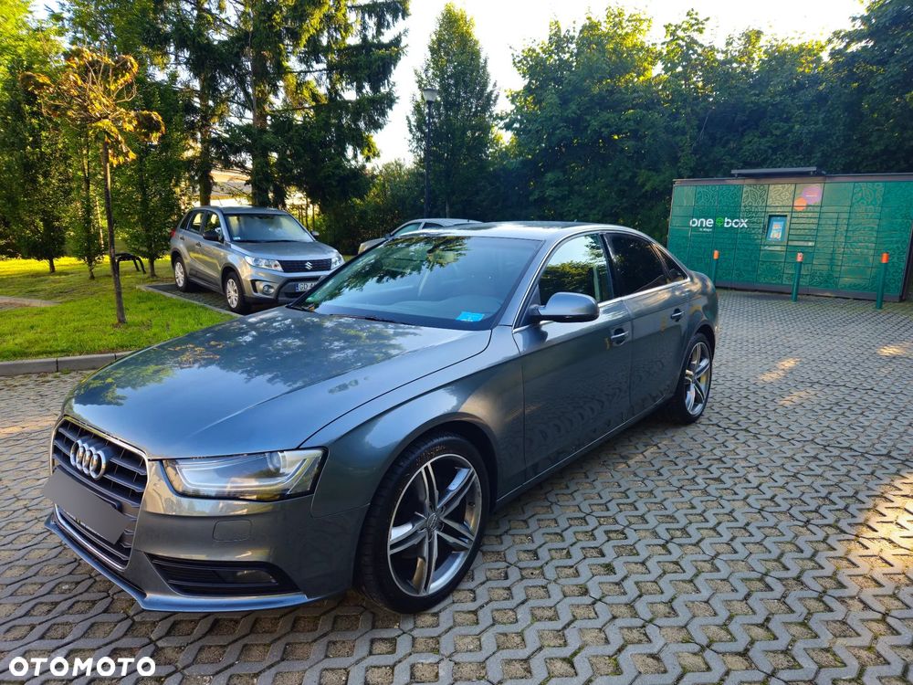 Audi A4 Limousine - 5
