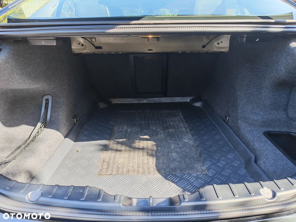 BMW Seria 5 528i xDrive - 30