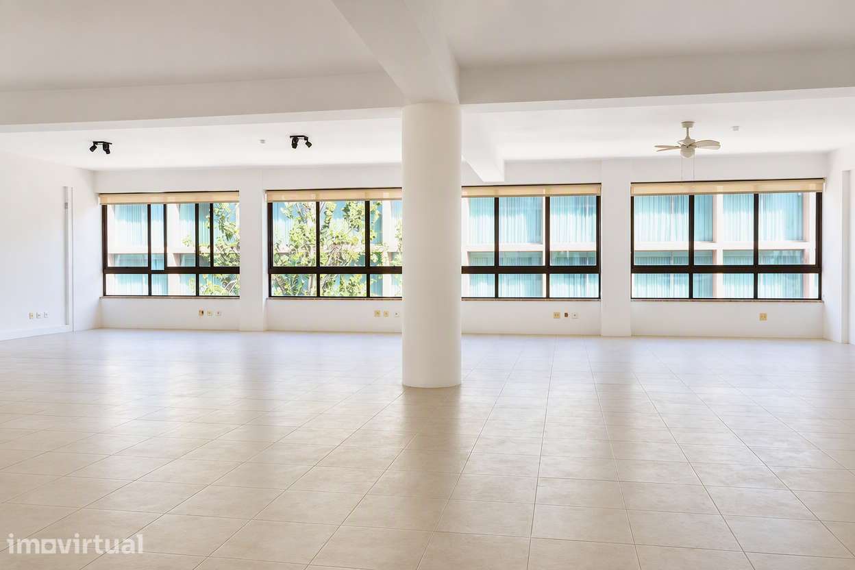 Escritório Premium no Saldanha com 170 m² - Metro e Excelentes Acessos - Grande imagem: 2/17