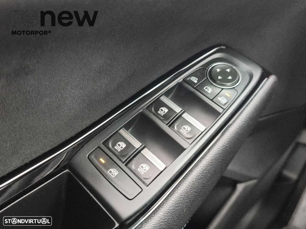 Renault Austral 1.2 E-Tech Iconic Espirit - 16