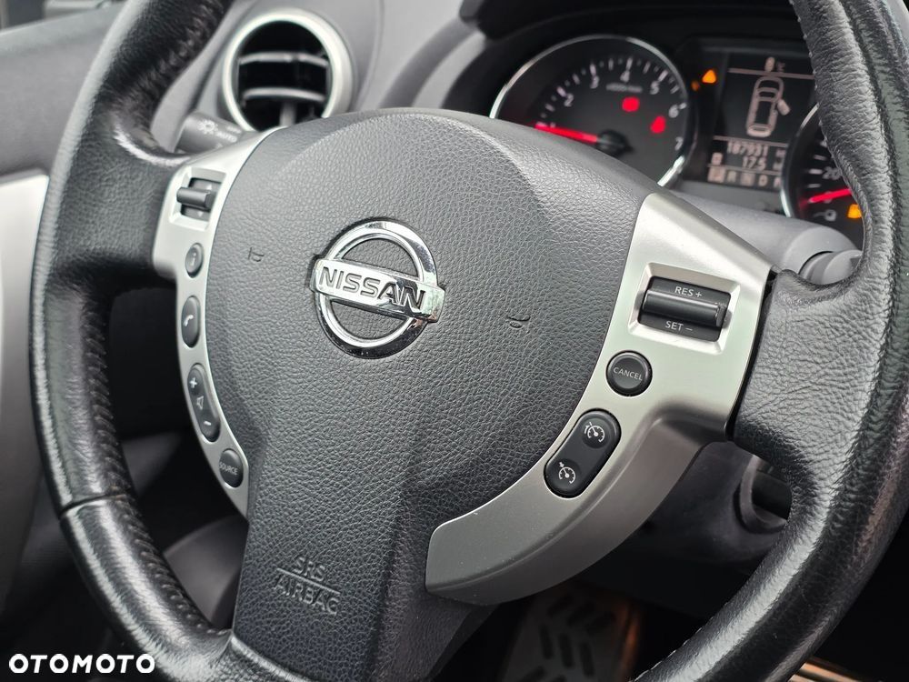 Nissan Qashqai 2.0 Acenta Pack CVT - 25