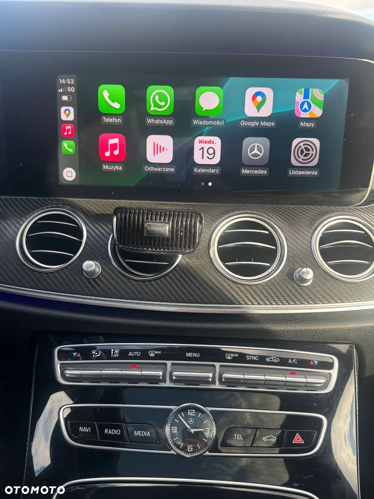 Mercedes-Benz Klasa E 300 9G-TRONIC - 8