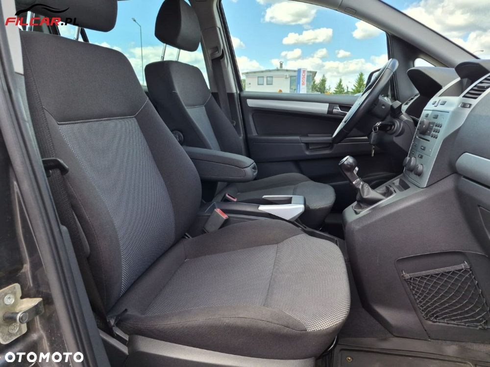 Opel Zafira - 16