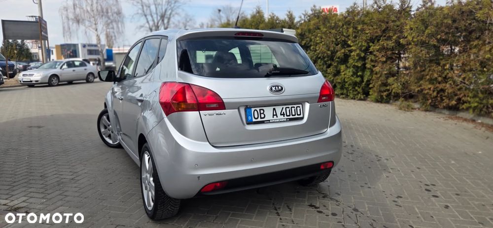Kia Venga 1.6 CRDi 128 ISG Vision - 11