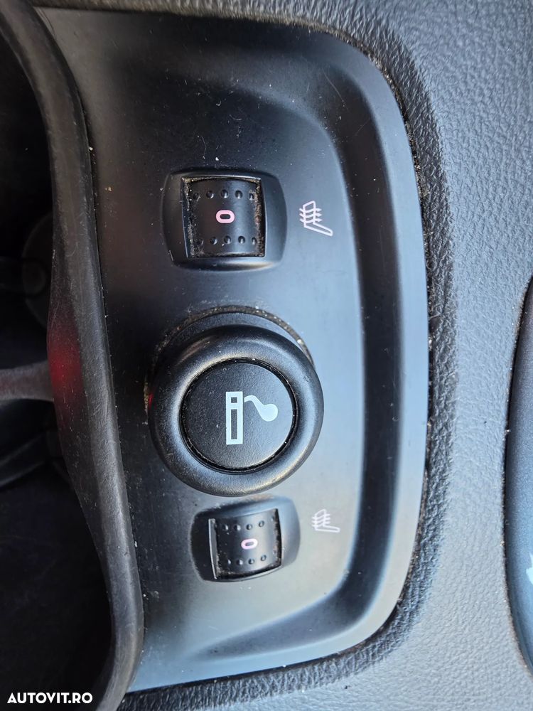 Ford Focus 1.6 TDCI DPF Titanium - 10