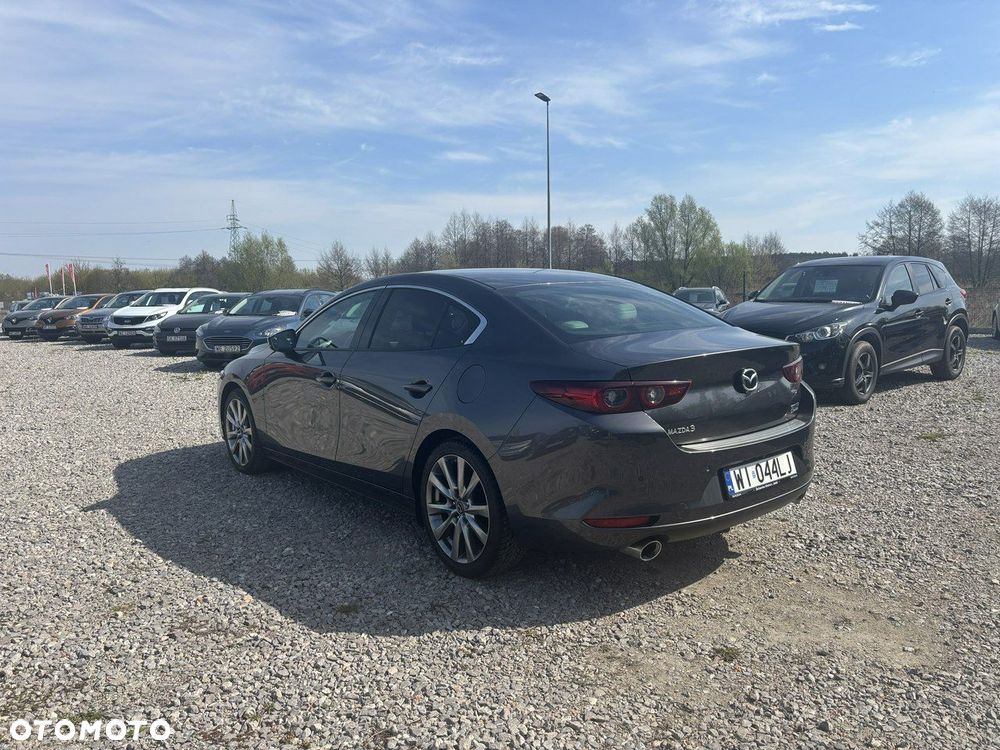 Mazda 3 - 8
