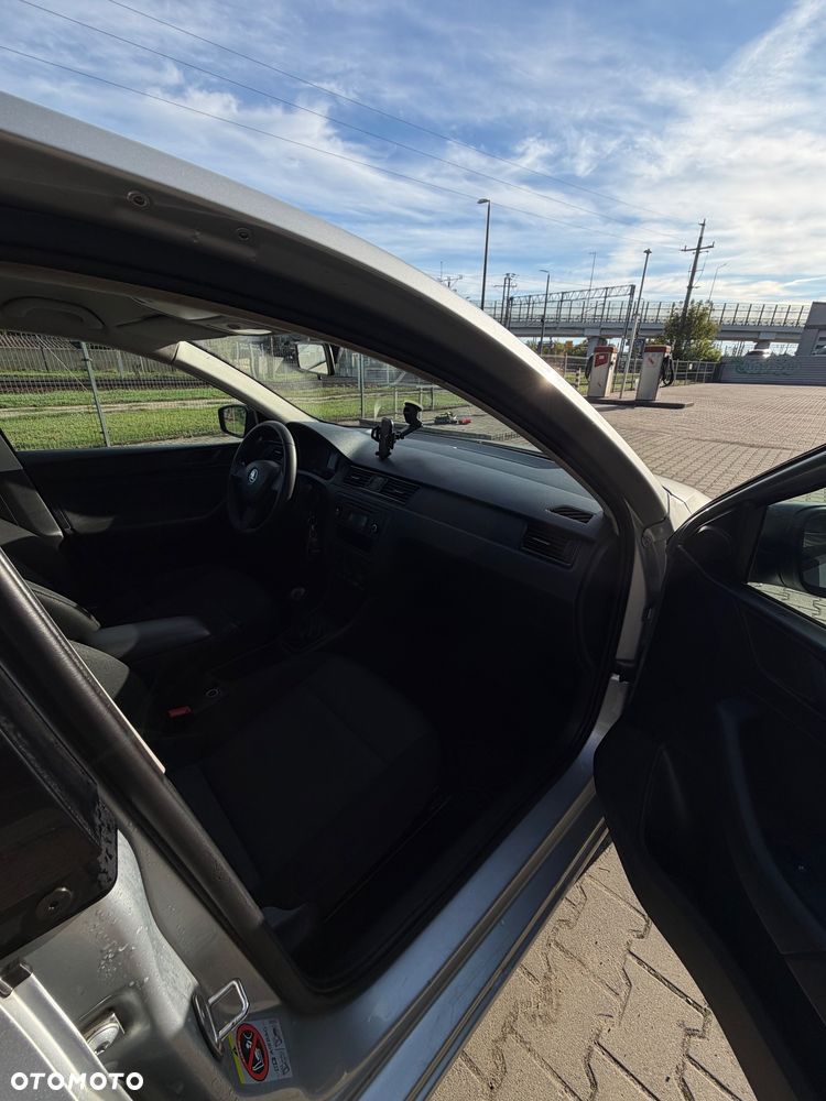 Skoda RAPID 1.6 TDI DPF Active - 10