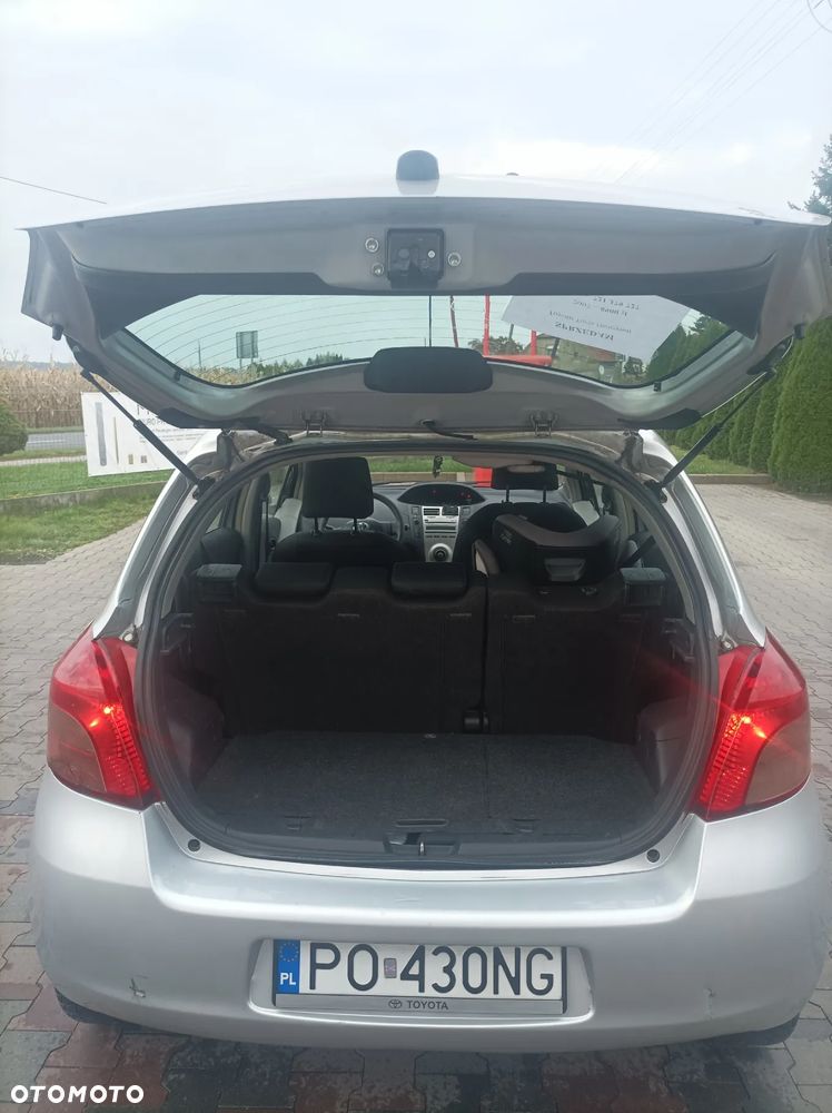 Toyota Yaris - 7