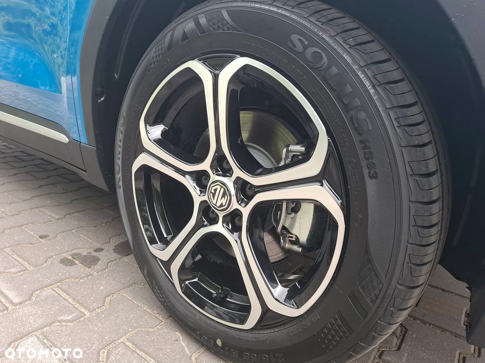MG ZS ver-1-5-hevplus-excite - 14