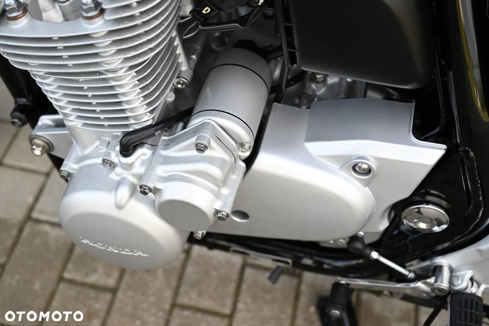 Honda CB - 21