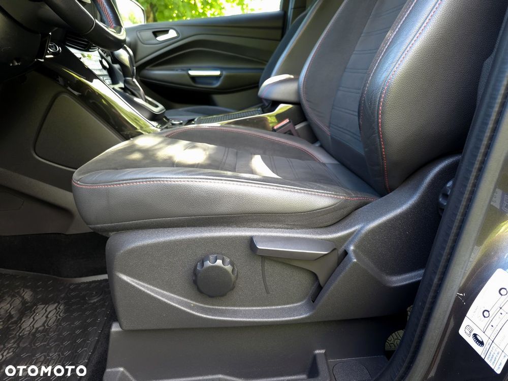 Ford Kuga 2.0 TDCi AWD Titanium - 17