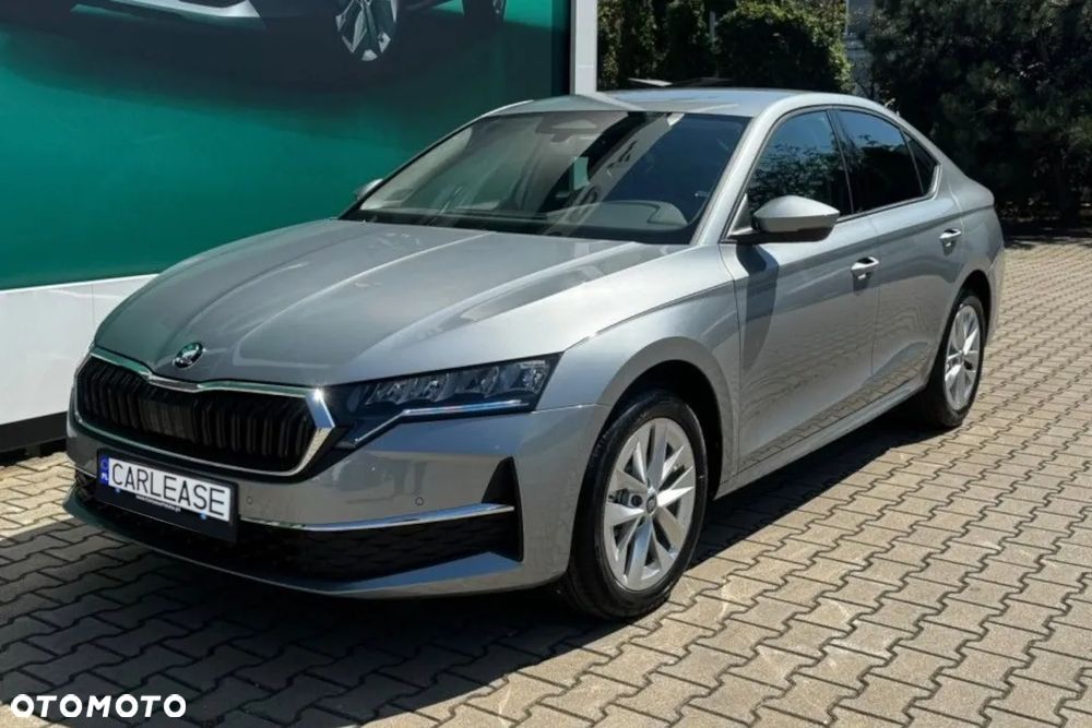 Skoda Octavia 1.5 TSI mHEV Drive Essence DSG - 3