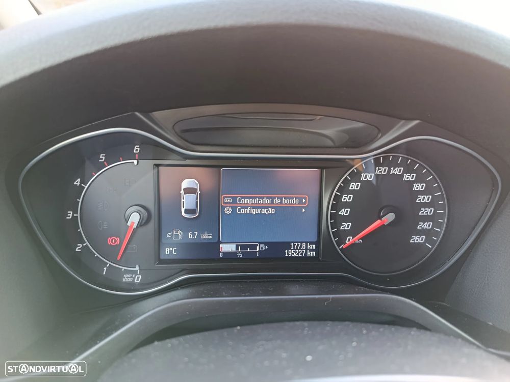 Ford Galaxy 2.0 TDCi Titanium - 13