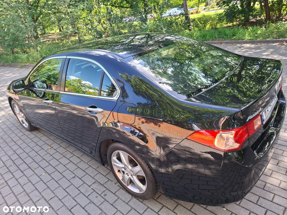 Honda Accord 2.0 Lifestyle - 26