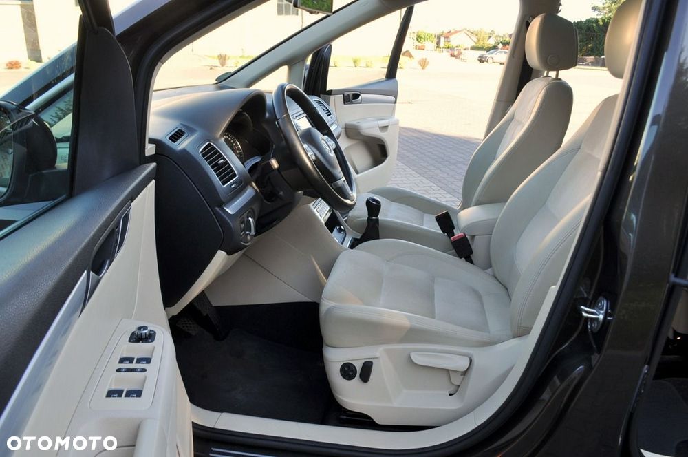 Volkswagen Sharan - 22