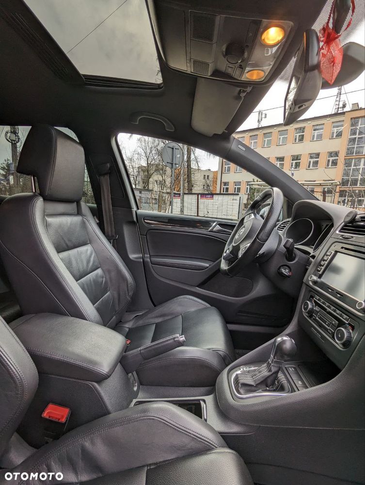 Volkswagen Golf - 8