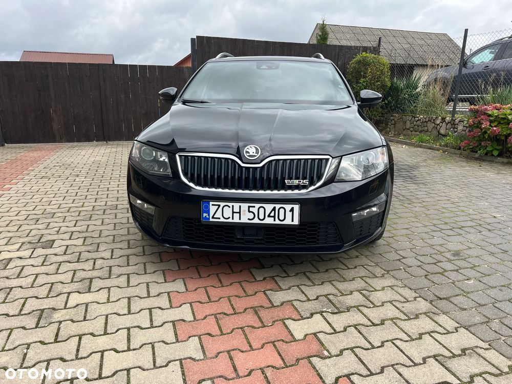 Skoda Octavia 2.0 TDI RS DSG - 2