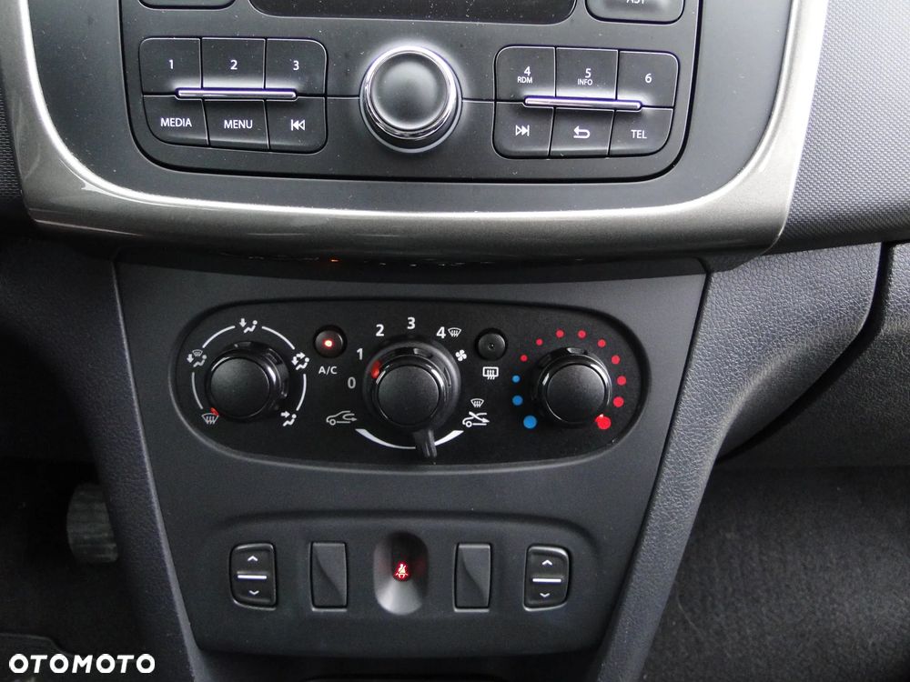 Dacia Sandero Stepway TCe 90 (S&S) Prestige - 8