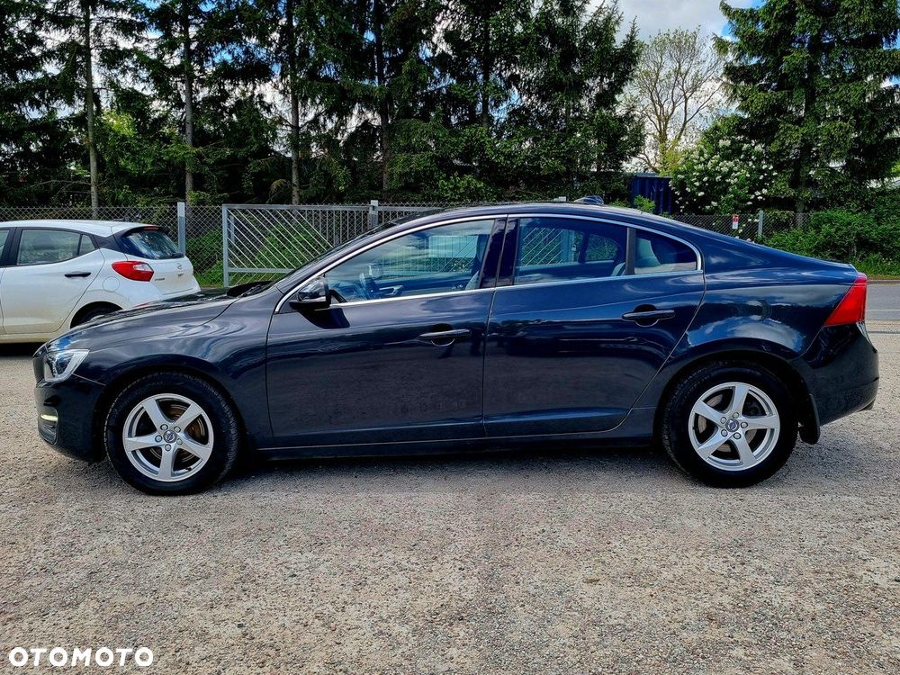 Volvo S60 D4 Momentum - 11