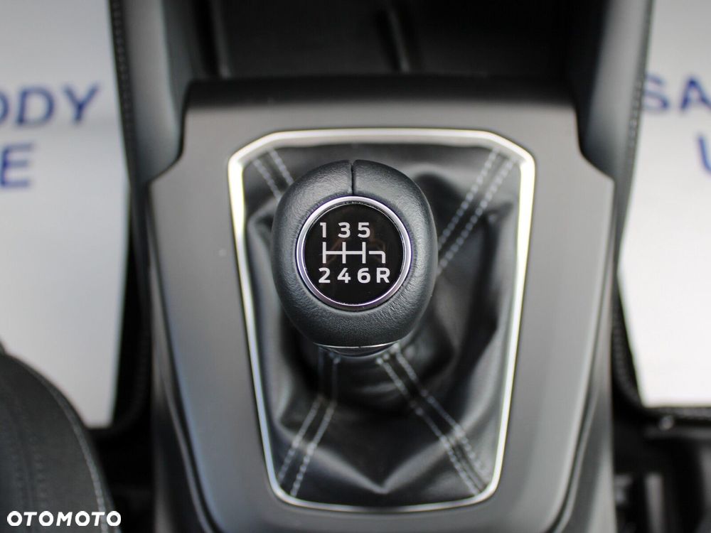 Ford Focus - 25