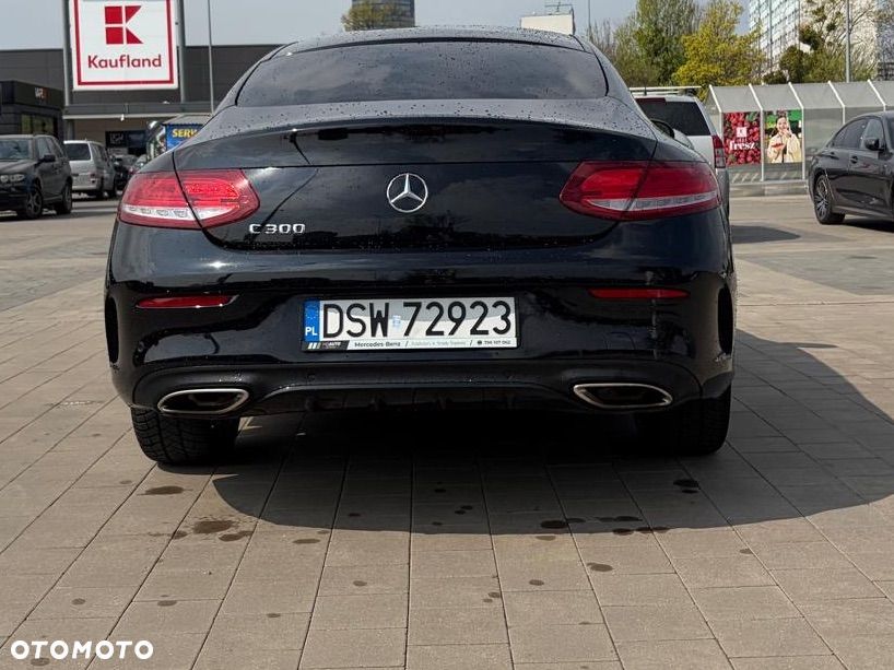 Mercedes-Benz Klasa C 300 7G-TRONIC - 9
