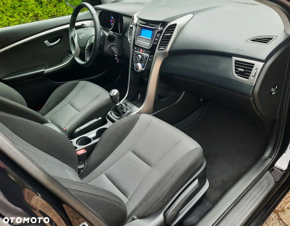 Hyundai i30 1.6 GDI Comfort - 9