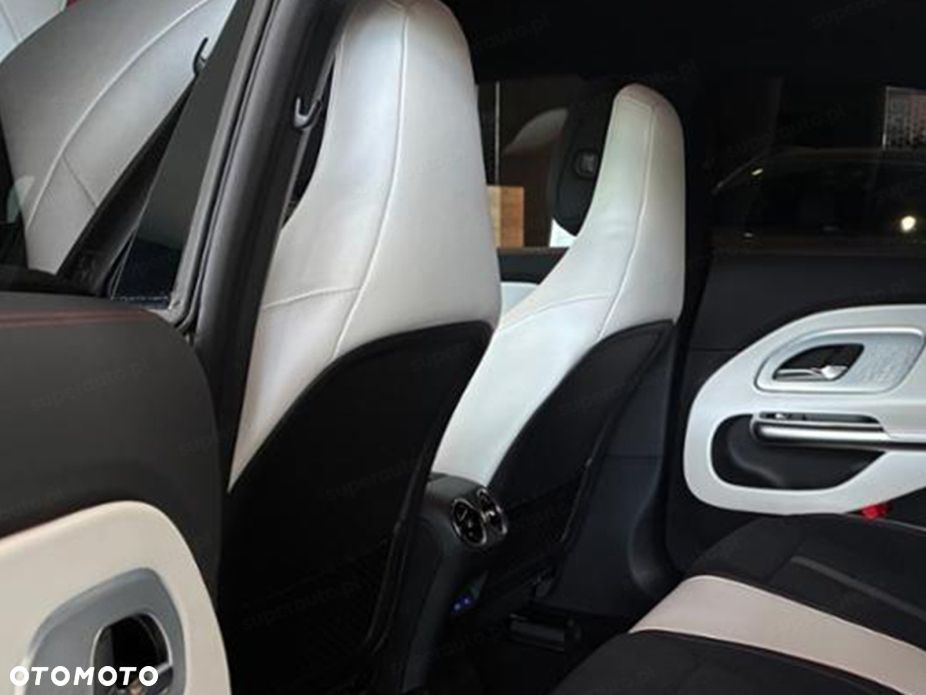 Mercedes-Benz CLA 200 mHEV 8G-DCT - 13