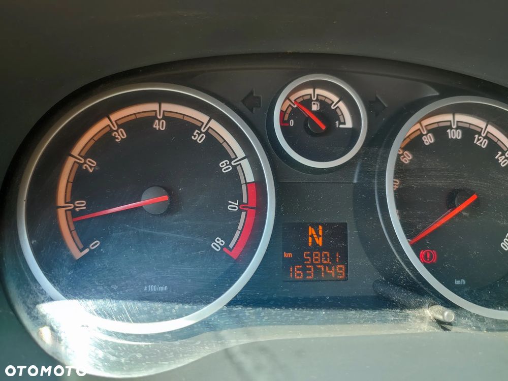 Opel Corsa 1.2 16V Silverline Easytronic - 9