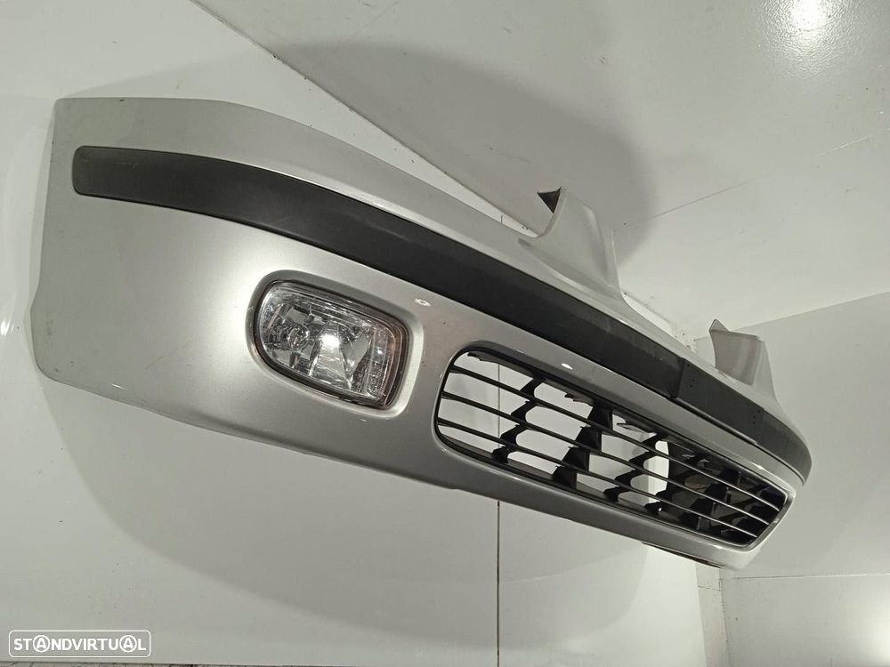 PARA-CHOQUES FRONTAL HYUNDAI ELANTRA 2001 - 4