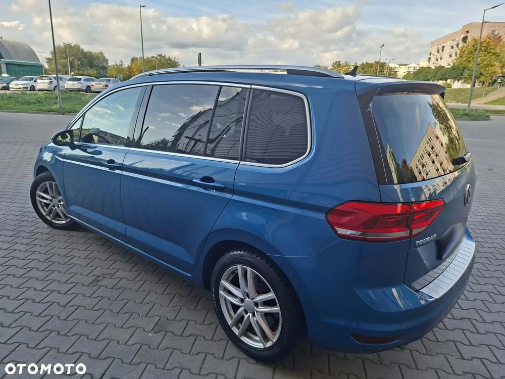 Volkswagen Touran 2.0 TDI SCR DSG Highline - 6