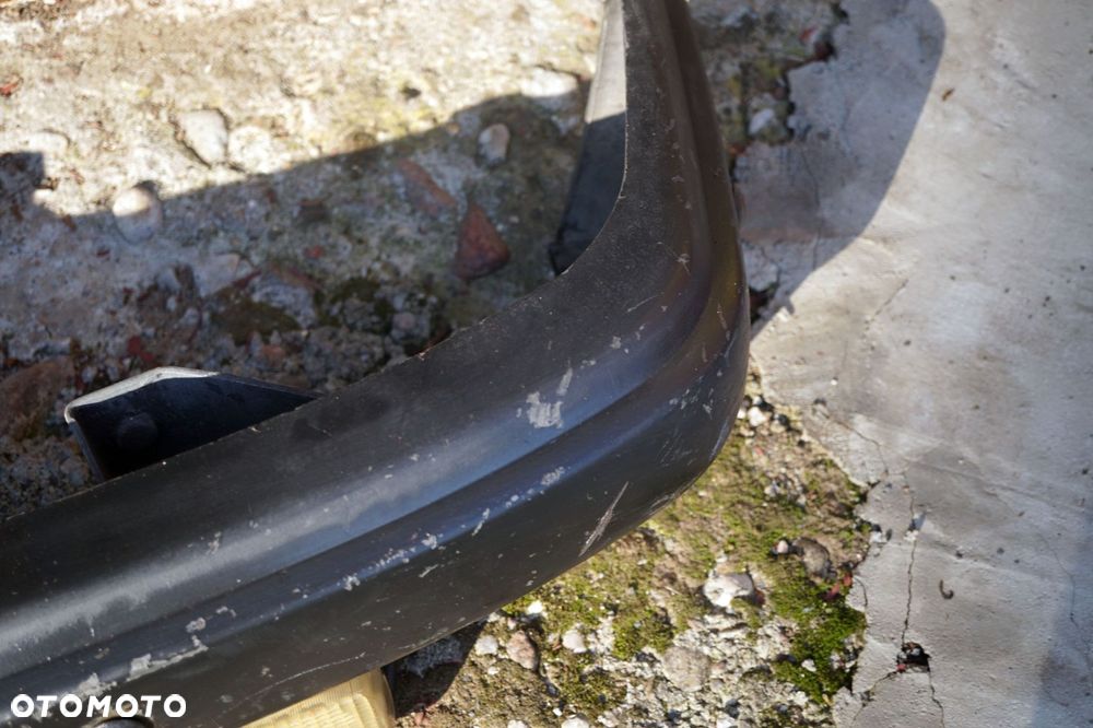 ZDERZAK TYLNY 126P    FIAT - 11